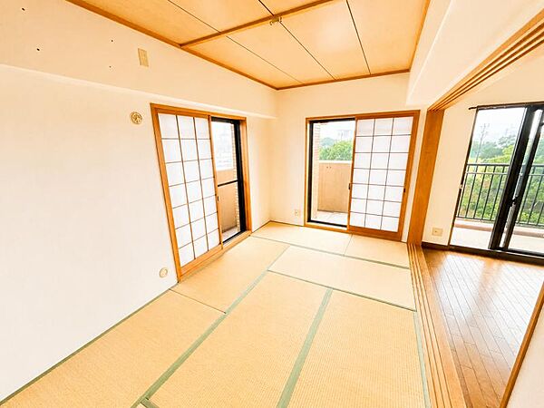 LDKの続き間になっているため開放感♪