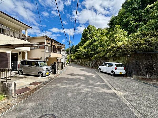 前面道路は広々約6.41ｍです！