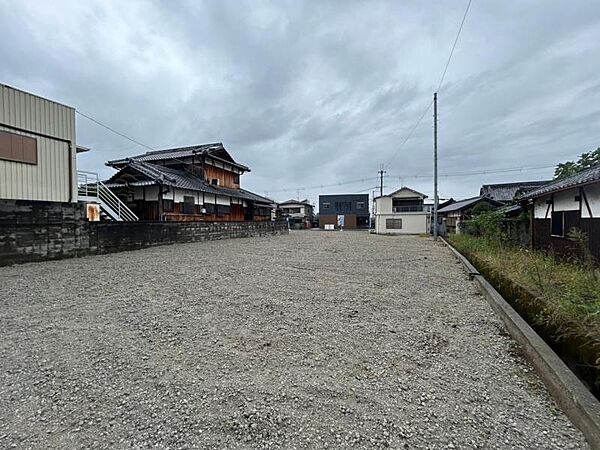 阪南市立鳥取東中学校約1386ｍになります！