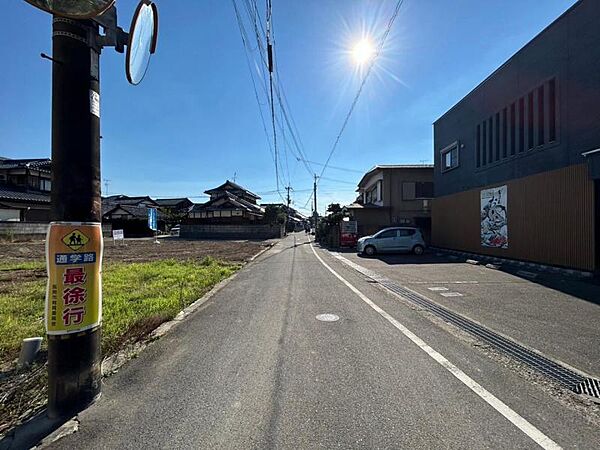 北側前面道路の様子です！