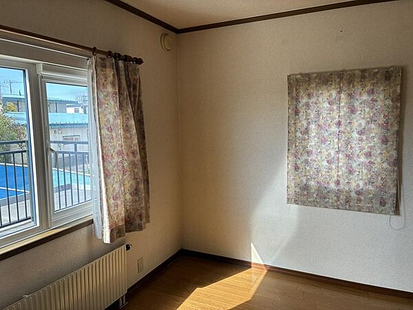 ◆2階6.6帖の洋室☆
