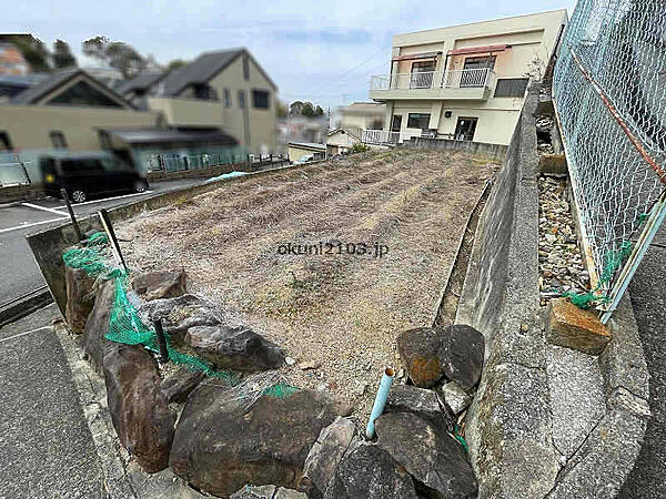 こちらの敷地も物件に含まれております。