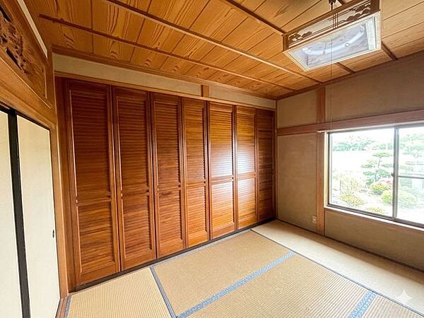 和室3（一部、不要物消去の加工をしております。）
