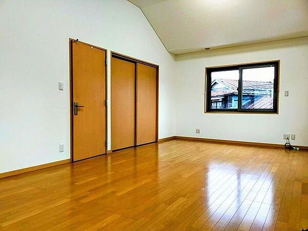 townhouse 青森県青森市千刈１丁目
地図を見る