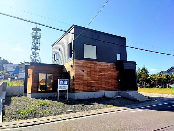 townhouse 青森県青森市大字安田字近野
地図を見る