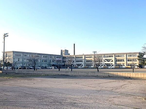 townhouse 青森県青森市大字安田字近野
地図を見る