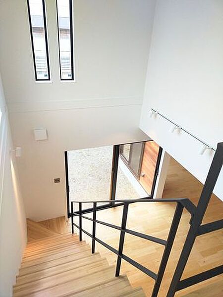 townhouse 青森県青森市大字安田字近野
地図を見る