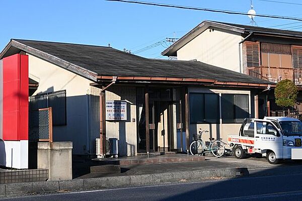 大村内科★駐車場は無料で3台分を完備しています★内科、循環器内科、内分泌内科、漢方内科を診療科目とするクリニックです。 440m