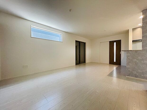 リビング・ダイニングスペース分けて家具を配置できます