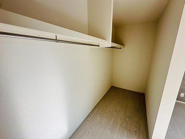 大容量のウォークインクローゼット完備