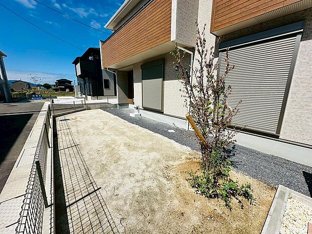 庭スペースも広くお子様を遊ばせることができます