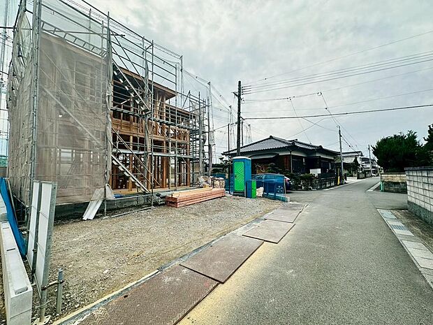 交通量の少ない、閑静な住宅地です