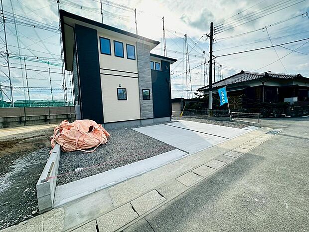 ２方道路角地物件です