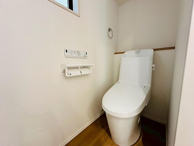 ウォシュレット付きトイレ