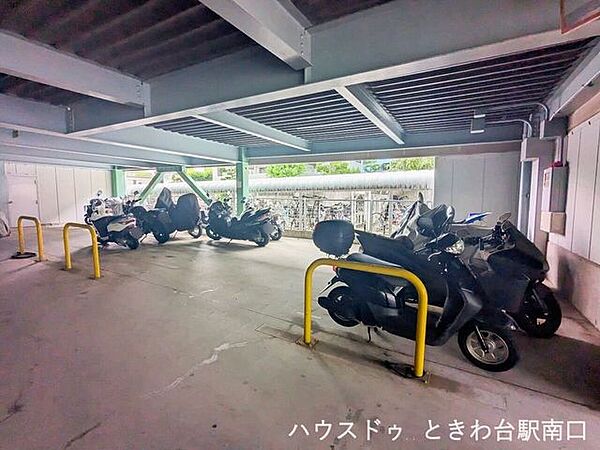 バイク置場