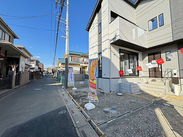 前面道路を含む現地写真 