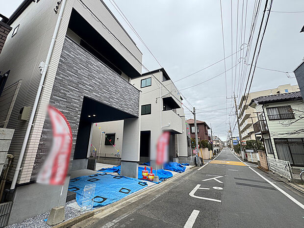 前面道路を含む現地写真 