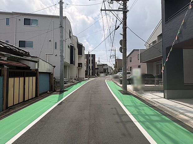 前面道路を含む現地写真