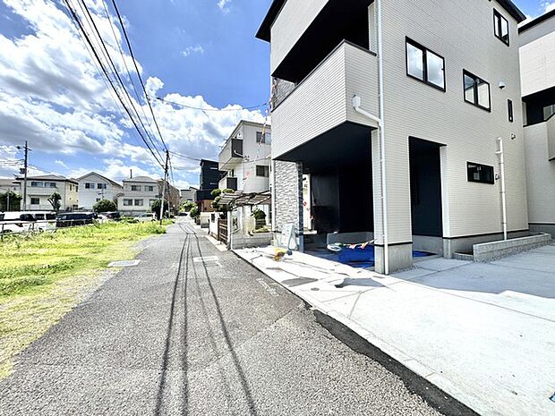 前面道路を含む現地写真