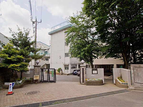 さいたま市立大谷口小学校（410m）