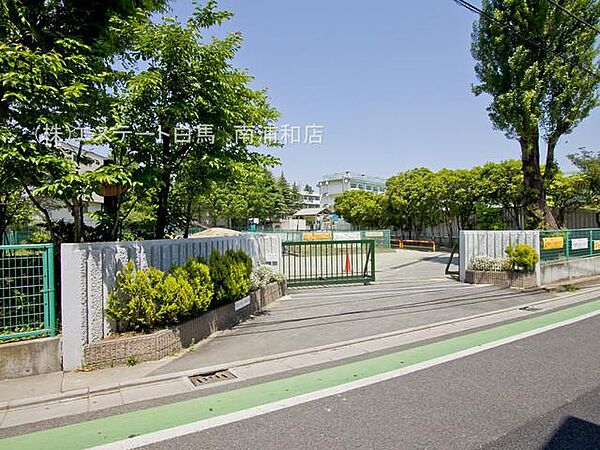 さいたま市立大谷口中学校（350m）