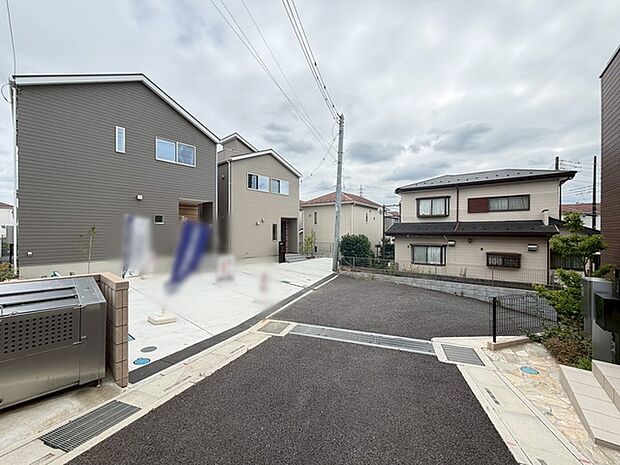 前面道路を含む現地写真