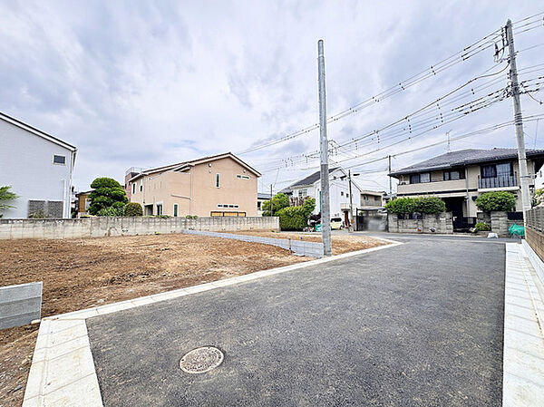 前面道路を含む現地写真