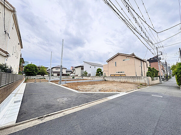 前面道路を含む現地写真