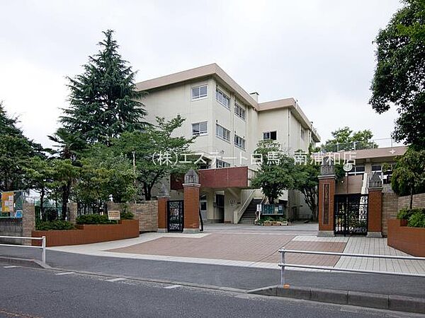 さいたま市立南浦和中学校（1830m）