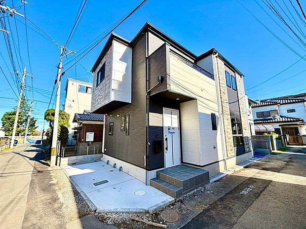 前面道路を含む現地写真 