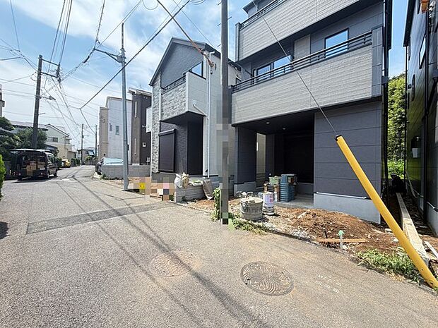 前面道路を含む現地写真