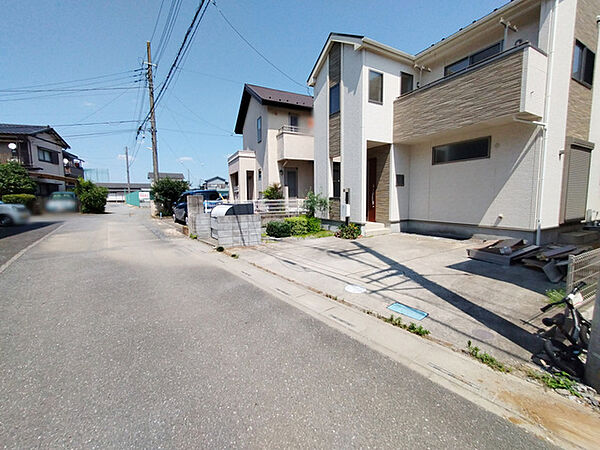 前面道路を含む現地写真