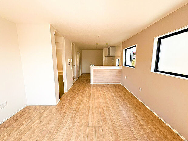 お食事はこちらのダイニングスペースで。