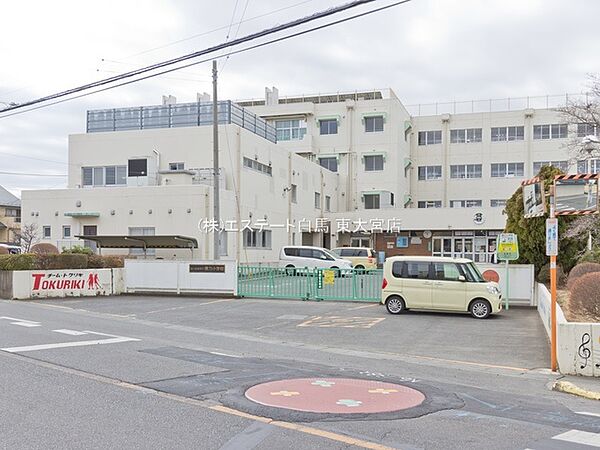 さいたま市立徳力小学校（570m）