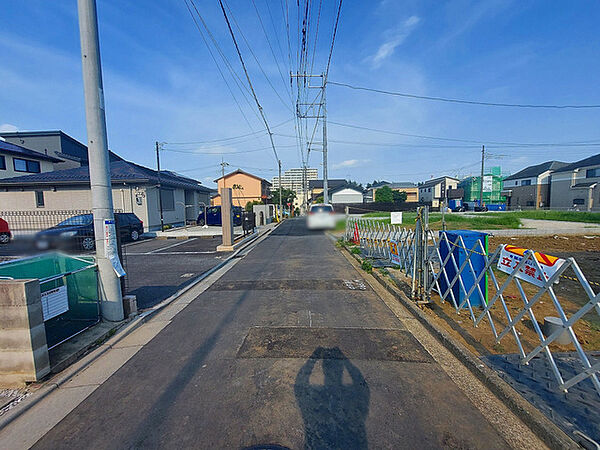 前面道路を含む現地写真
