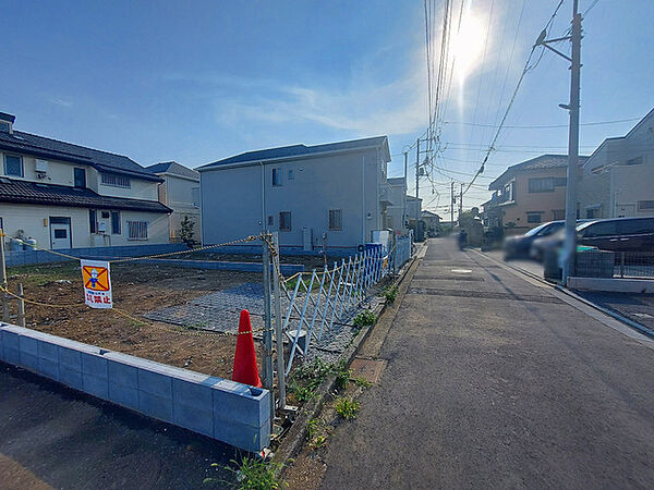 前面道路を含む現地写真