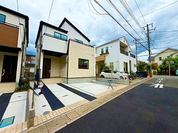 前面道路を含む現地写真