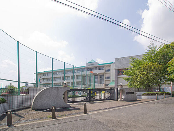 さいたま市立向小学校（610m）