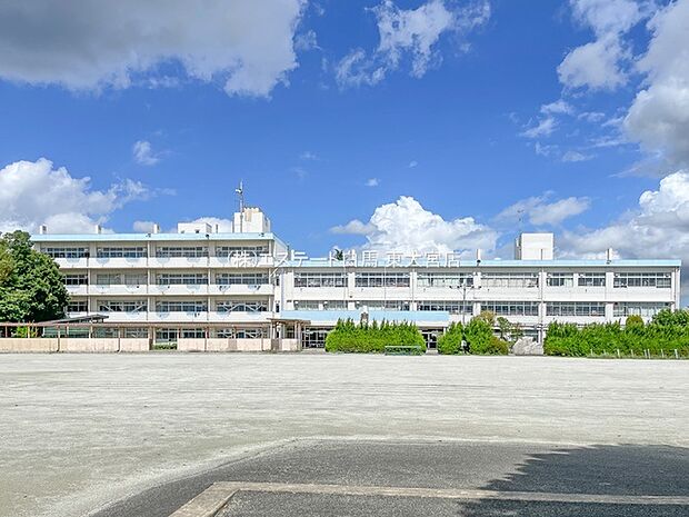 さいたま市立春岡小学校（960m）