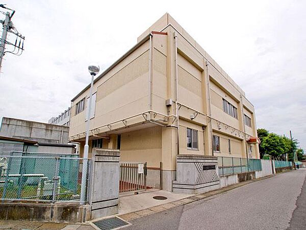 さいたま市立八王子中学校（380m）