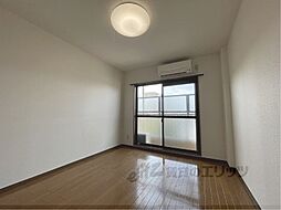 近鉄奈良線 富雄駅 徒歩5分の賃貸マンション 1階1Kのリビング/ダイニング