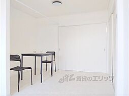 グレーズ鳥見 201 2階1LDKのリビング/ダイニング