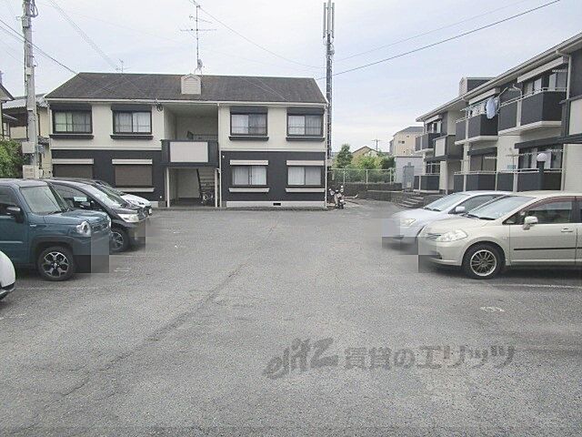 11 / 12