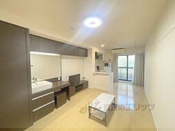 レオネクストスリーズ 301 3階ワンルームのリビング/ダイニング