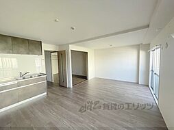 JR片町線(学研都市線) 鴻池新田駅 徒歩13分の賃貸マンション 3階1LDKのリビング/ダイニング