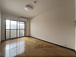 阪急伊丹線 新伊丹駅 徒歩5分の賃貸マンション 3階1Kのリビング/ダイニング