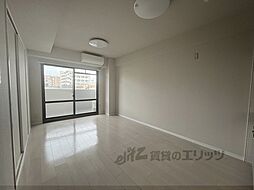 阪急伊丹線 伊丹駅 徒歩4分の賃貸マンション 4階2LDKのリビング/ダイニング