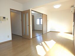 クレスト 204 2階2LDKのリビング/ダイニング