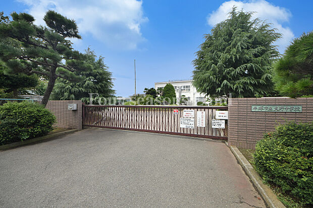 平塚市立大野中学校まで約1419m