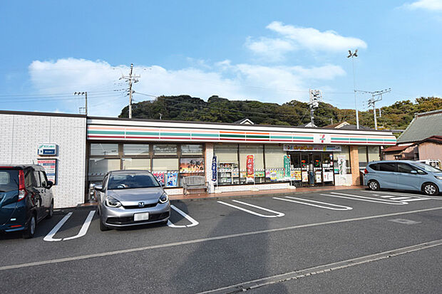 セブンイレブン 大磯国府本郷店まで約746m
